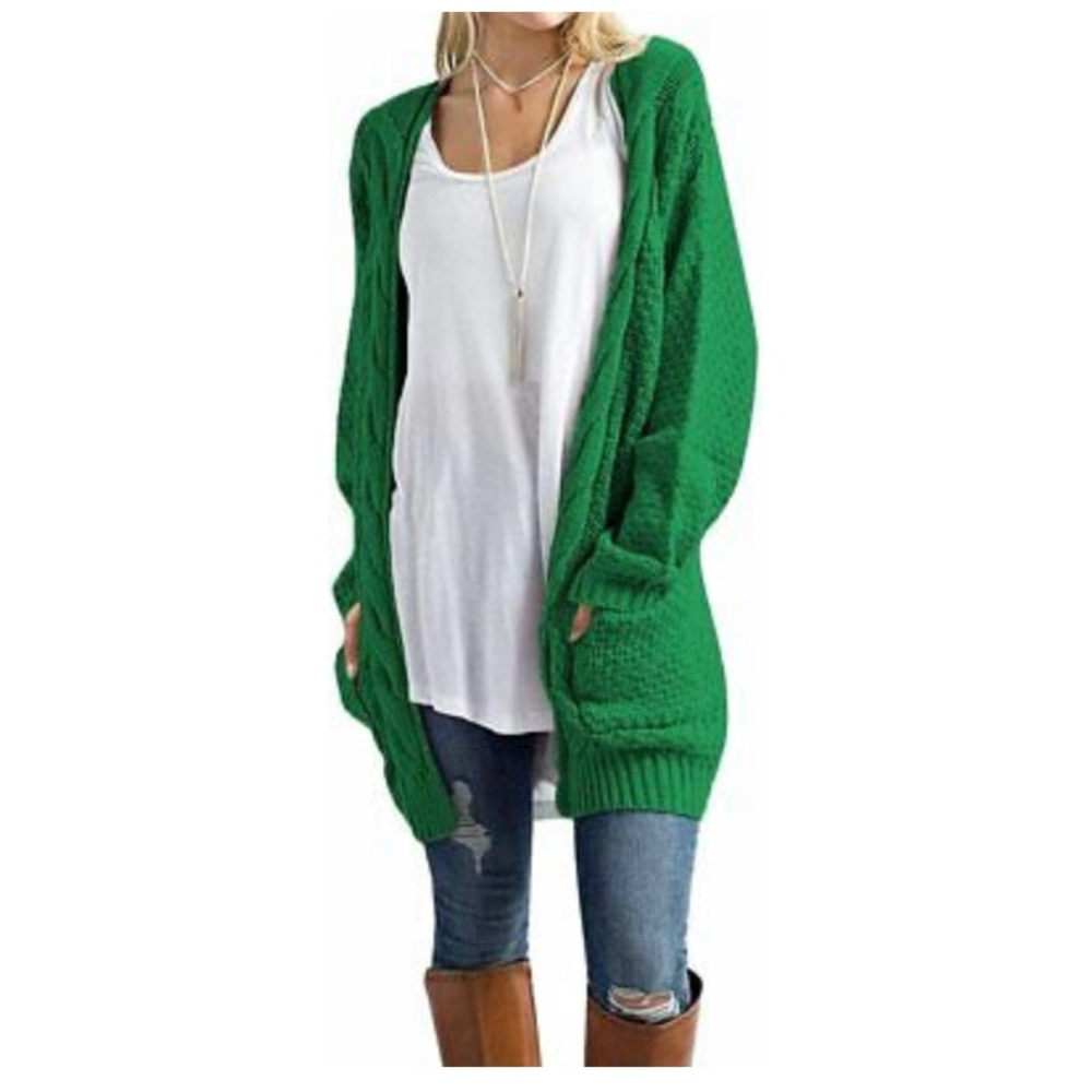 NWT Traleubie Chunky Cardigan